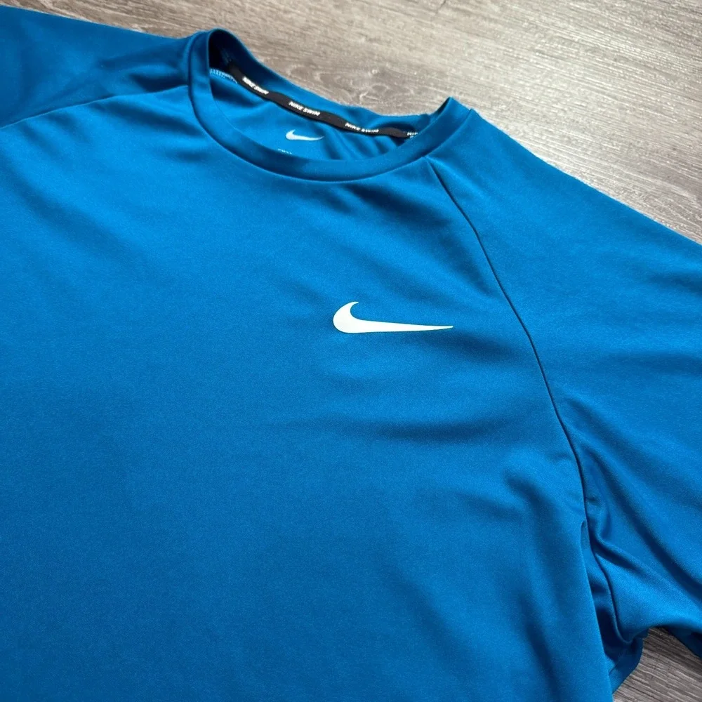 Nike Shirt Adult‎ Large Blue Swim UPF 40 Short Sleeve Performance Tee Surf Adult